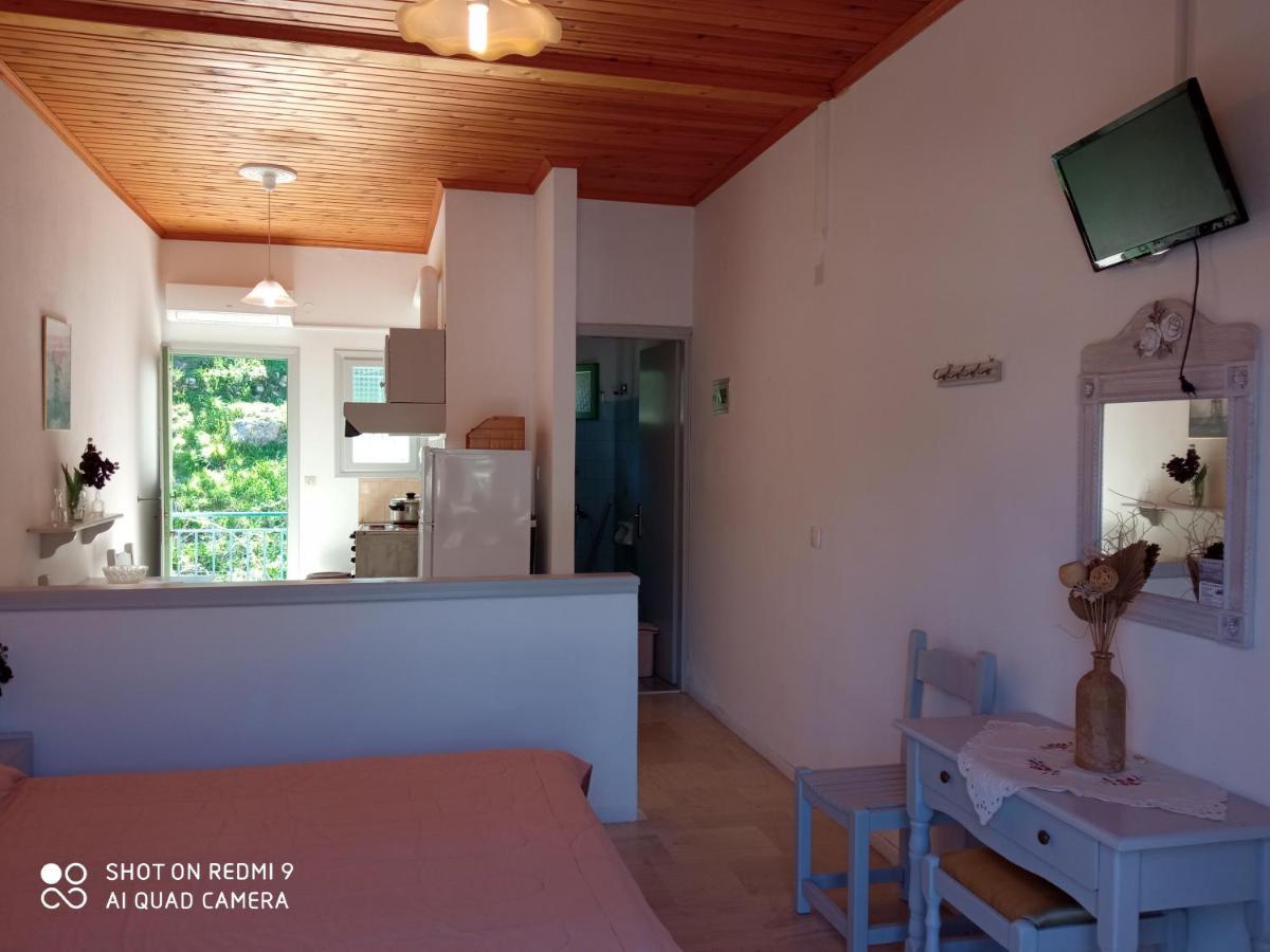 Soustas Apartments Longós المظهر الخارجي الصورة