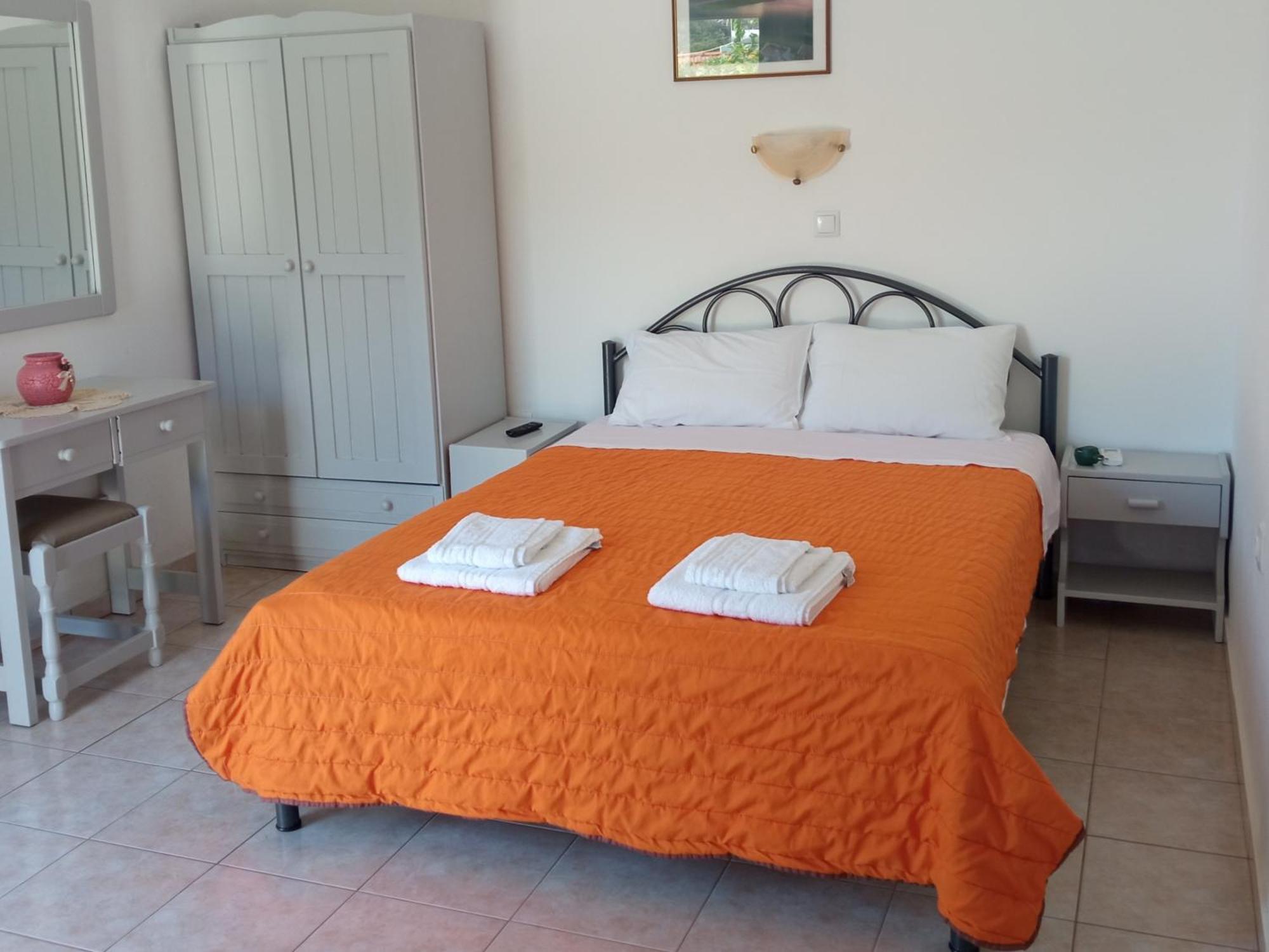 Soustas Apartments Longós الغرفة الصورة
